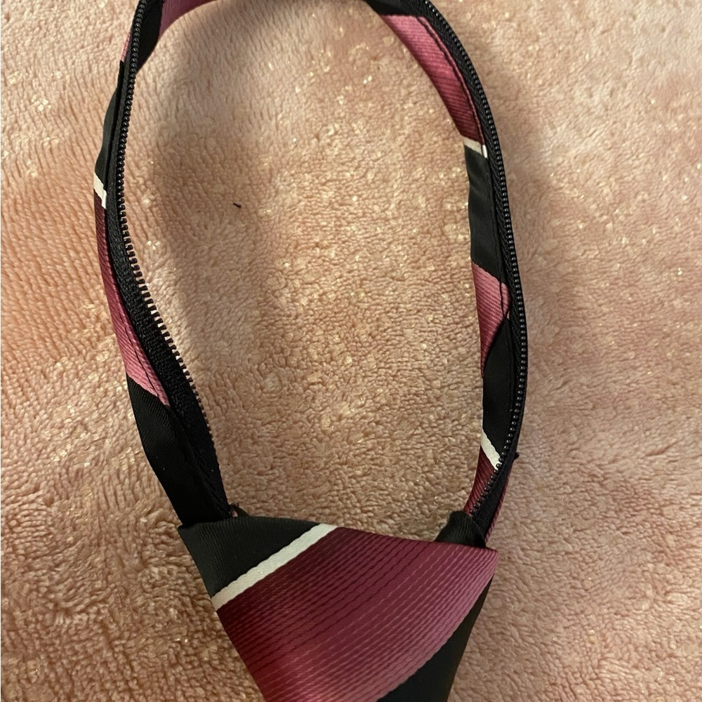 George Elegant Black and Red Striped Tie - Picture 4 of 11
